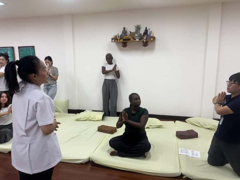 Bangkok: Wat Pho Thai Massage Experience with Training - Practical Details and Logistics