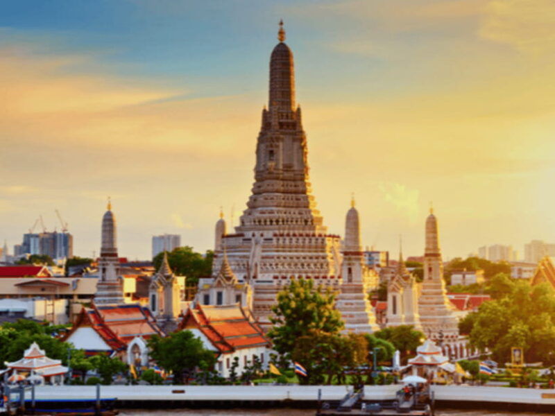 bangkok-wat-phra-kaew-wat-arun-and-chinatown-tour