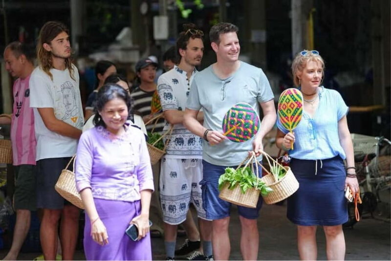 Bangkok: White Lotus Thai Cooking Class with Market Tour - Exploring the Experience