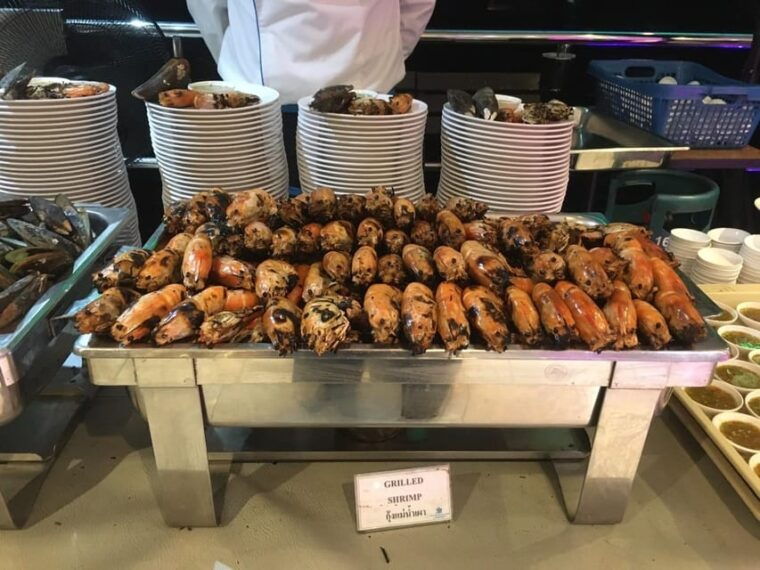 bangkok-white-orchid-chao-phraya-dinner-cruise-2