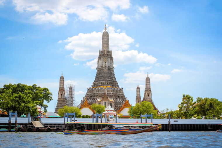 bangkoks-best-city-highlights-and-floating-markets-tour