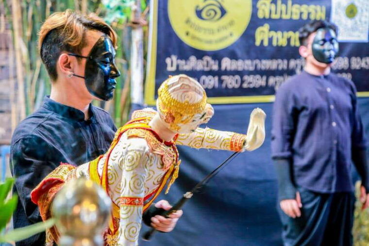 bangkoks-past-with-local-taste-tour-by-bike-boat