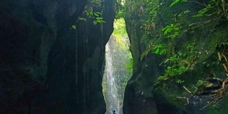 bangli-hidden-gems-waterfall-tour-2