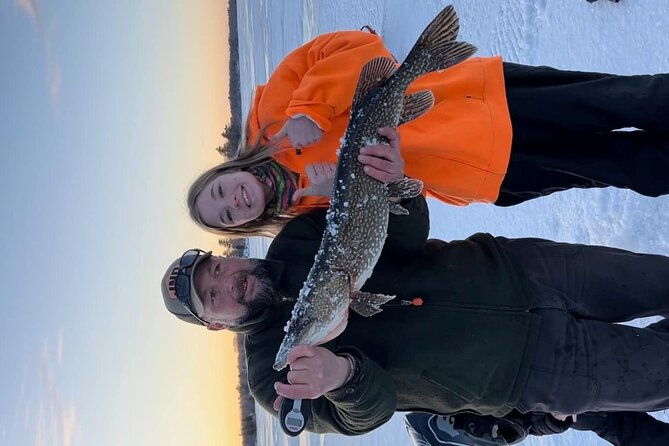 bangor-maine-icefishing-experience