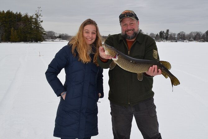 bangor-maine-icefishing-experience