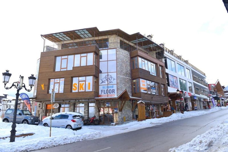 Bansko: Ski and Snowboard equipment rental - Key Points