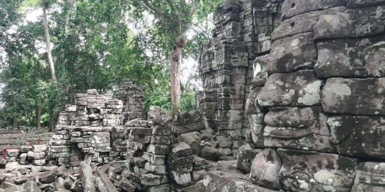 banteay-chhmar-temple-silk-farm-day-trip-from-siem-reap