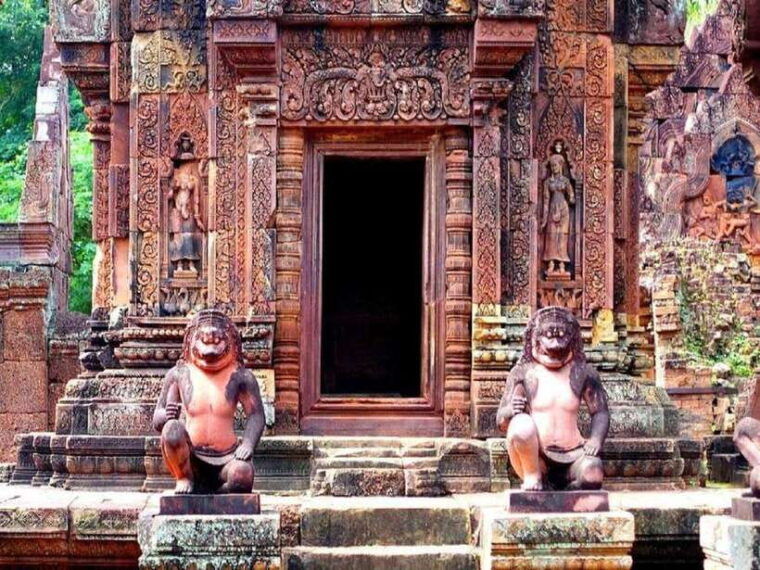 bantreay-srei-lady-temple-kbal-spean-and-landmine-museum