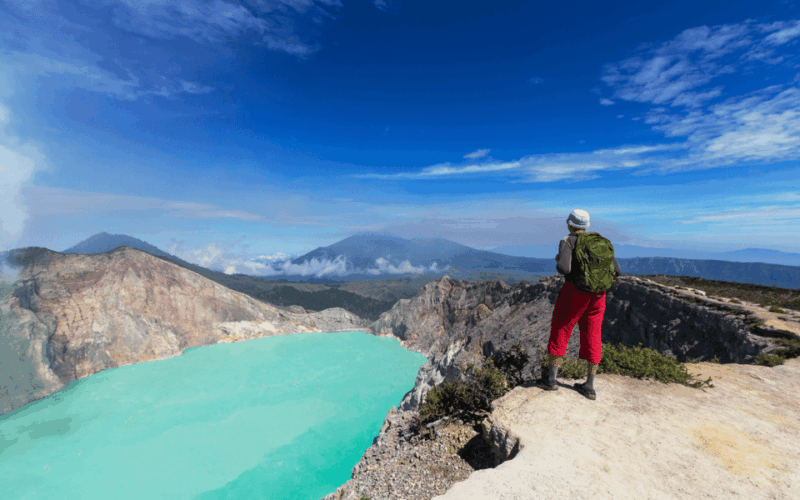 banyuwangi-blue-flame-wonderous-phenomenon-of-ijen-crater