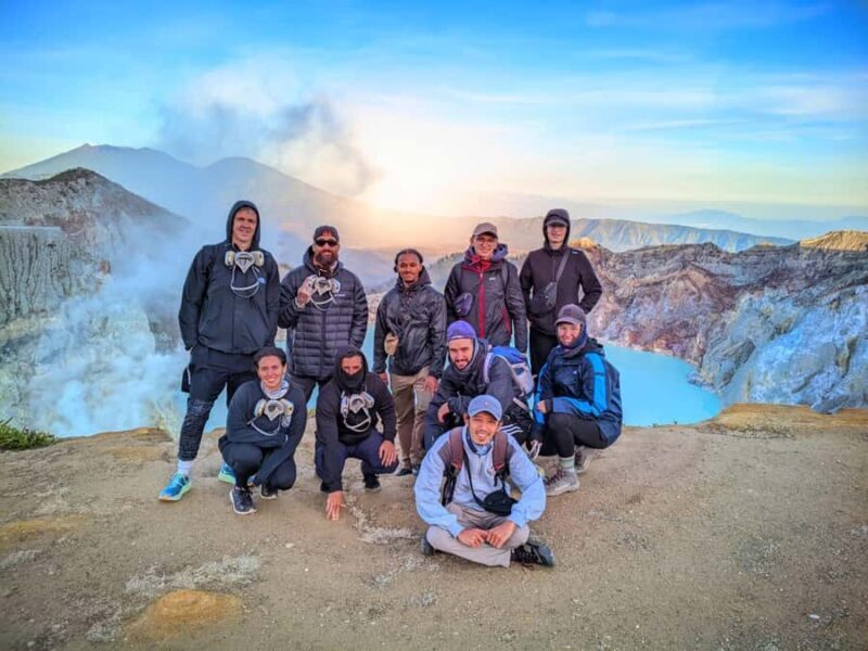 Banyuwangi: Ijen Volcano Blue Fire Private Night Tour - Key Points