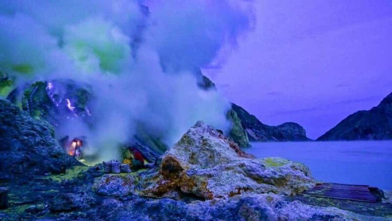 Banyuwangi: Kawah Ijen Blue Fire & Sunrise Tour - Analyzing the Value