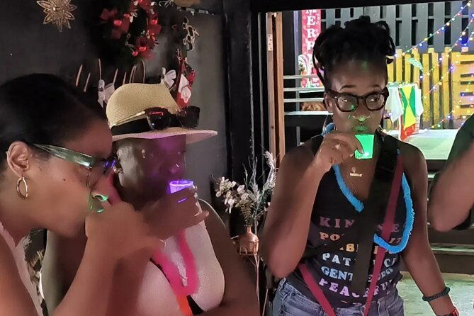 bar-hopping-and-grenadian-rum-tasting-tour
