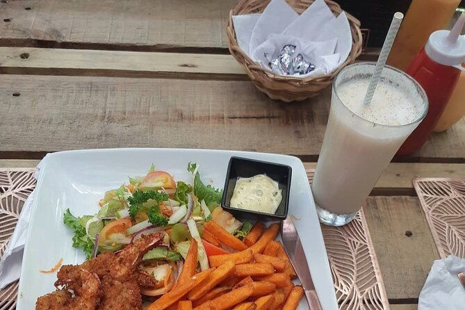 bar-hopping-and-grenadian-rum-tasting-tour