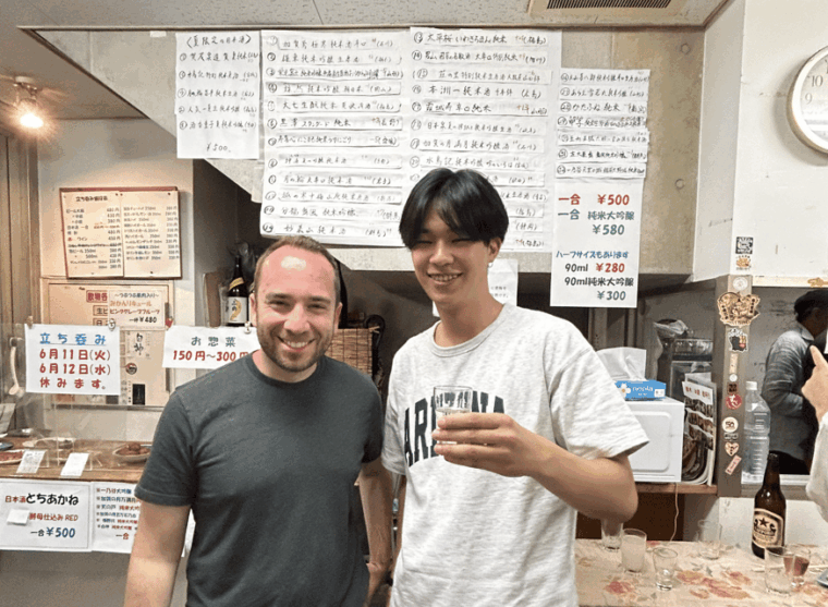 bar-hopping-create-lasting-memories-with-tomodachi-guides