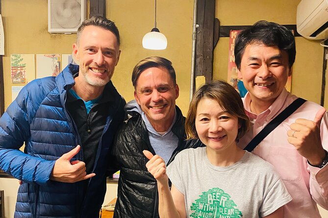 bar-hopping-private-tour-in-kyotohnnari-area