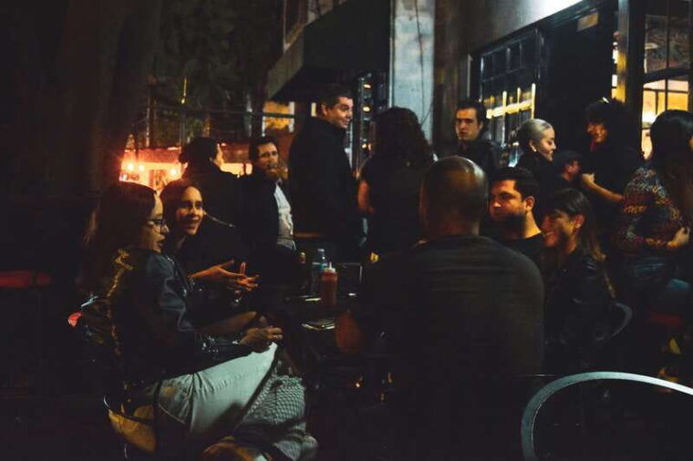 barba-negra-bar-with-live-rock-music-show