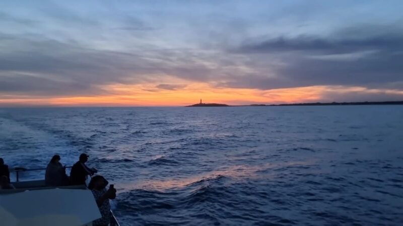 barbate-sunset-cruise-with-glass-of-cava