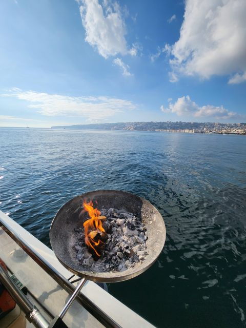 barbecue-on-boat-meat-option-napoli-seaview
