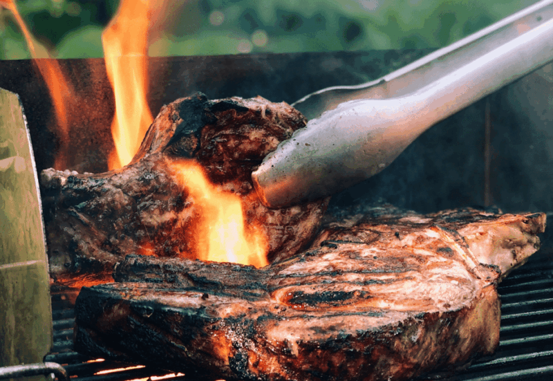 barbeque-on-mount-vesuvius-with-panoramic-view