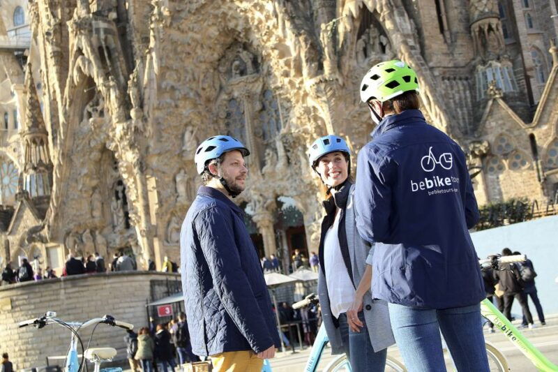 barcelona-1-5-hour-sightseeing-tour-by-electric-bike