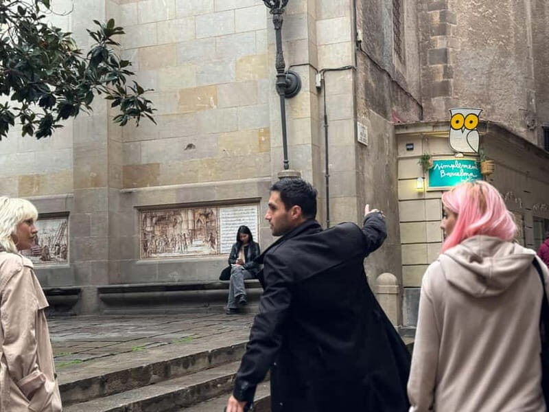 Barcelona: 1 Hour Gothic Quarter and El Born Walking Tour - The Landmarks and Hidden Gems