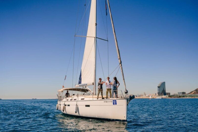 barcelona-1-hour-sailing-tour-in-a-sailboat
