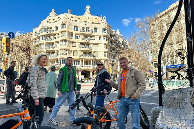 barcelona-15-best-sights-with-local-guide-on-bike-e-bike