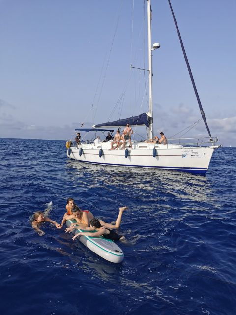 barcelona-2-3-4h-exclusive-private-sailing-boat-cruise