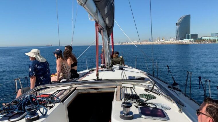 barcelona-2-hour-sailboat-tour-with-paddle-boarding