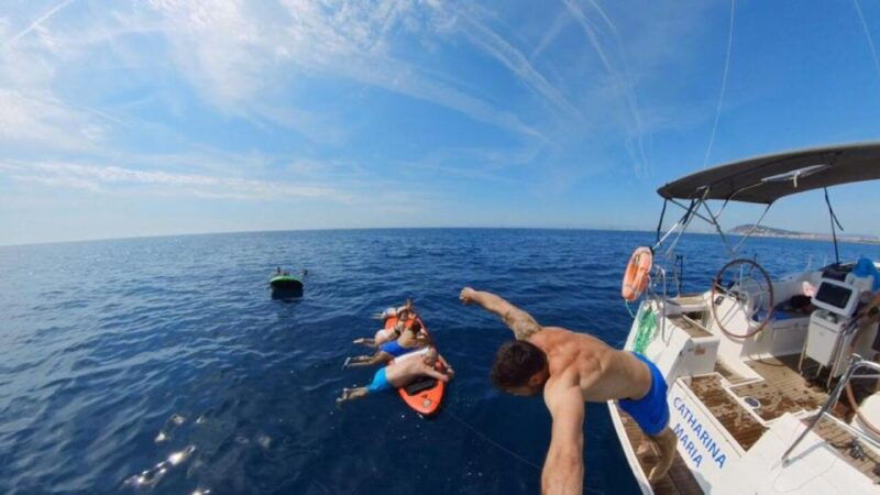 barcelona-2-hour-sunset-sailboat-trip