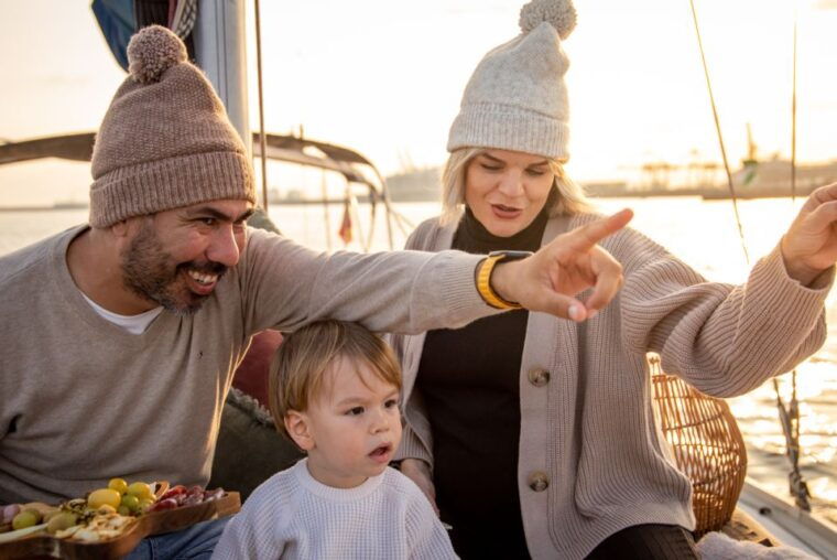 barcelona-2-hours-sailing-tour-with-snacks-and-drinks