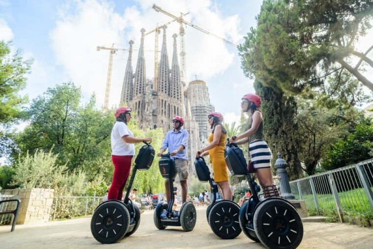 barcelona-25h-gaudi-segway-tour