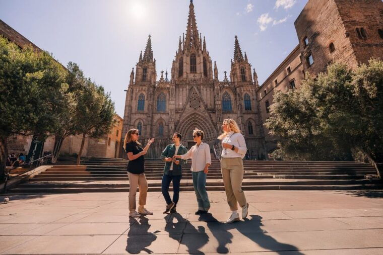 barcelona-360-flying-sailing-walking-guided-small-group