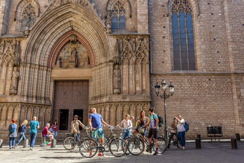barcelona-4-hour-small-group-bike-tour
