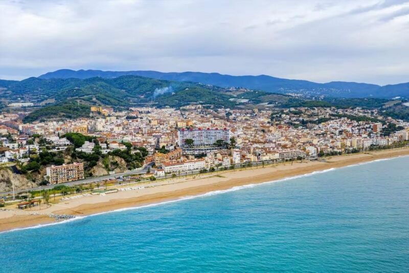 barcelona-45-minute-formula-1-circuit-coastline-flight