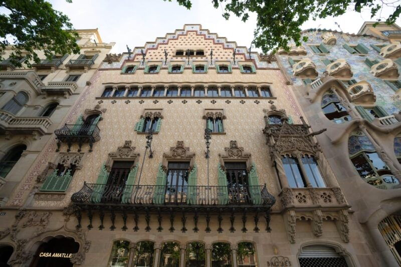 barcelona-architecture-walking-tour-with-casa-batllo-upgrade-2