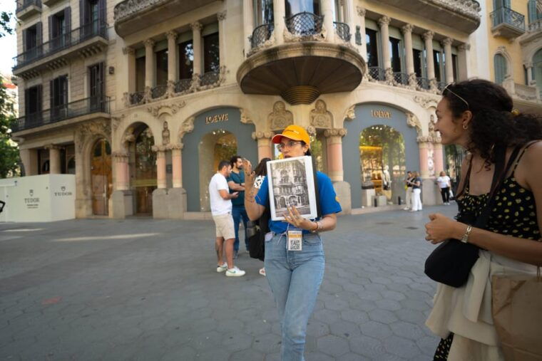 barcelona-architecture-walking-tour-with-casa-batllo-upgrade-2
