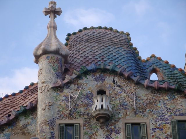 barcelona-art-nouveau-gaudi-tour