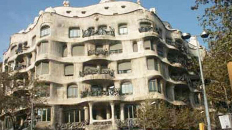 barcelona-audioguide-travelmate-app-for-your-smartphone