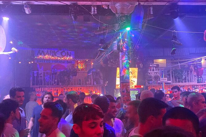 barcelona-bar-crawl-at-gaixample