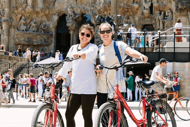 barcelona-bike-tour-sagrada-familia-olympic-port-city-sights