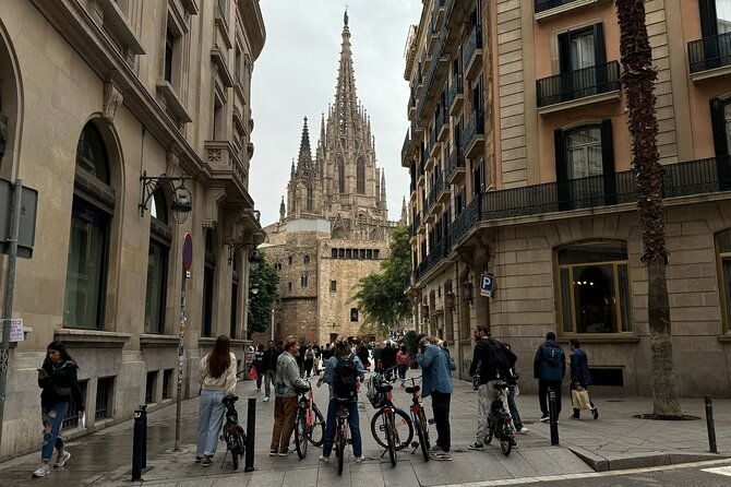 barcelona-bike-tour-top-sights-tapas-local-insights-2