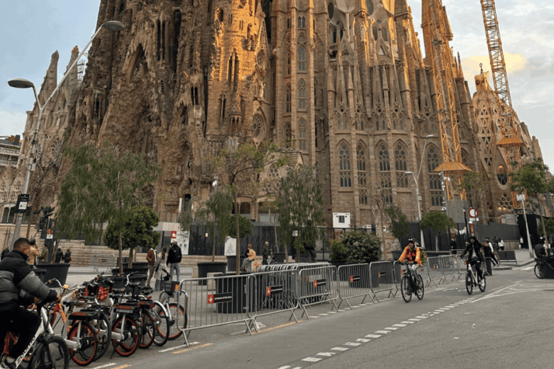 barcelona-bike-tour-with-local-private-guide
