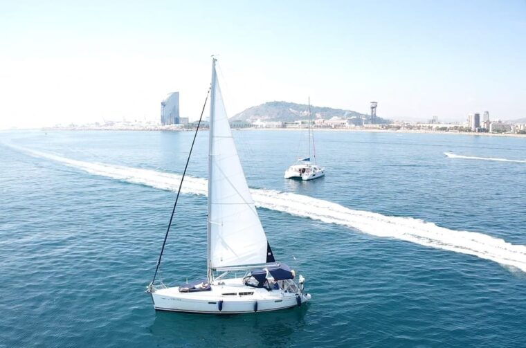 barcelona-boat-trip-with-cava-in-amazing-sailboat