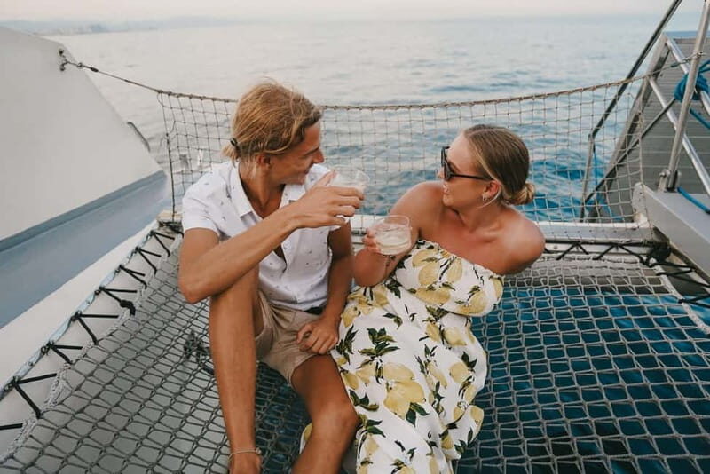 Barcelona: Brunch Boat Party with Drinks and DJ - Barcelona: Brunch Boat Party with Drinks and DJ — A Fun, Flavorful Sea Escape