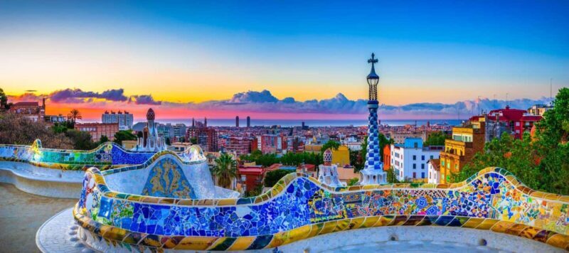 Barcelona by Heart Private Tour: Romantic Walk Through Time - Key Points  