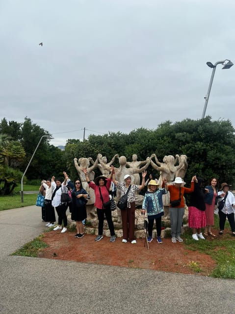 barcelona-cable-car-sky-views-magic-fountain-castle-visit