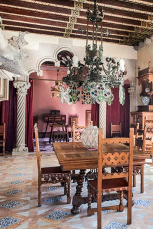 barcelona-casa-amatller-guided-visit-with-chocolate-gift