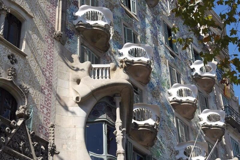 barcelona-casa-batllo-la-pedrera-chocolate-tasting-tour