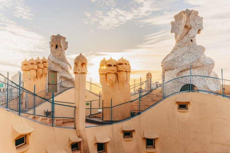 barcelona-casa-mila-early-morning-access-guided-tour